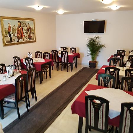 Hotel Vila Prestige ブドヴァ エクステリア 写真