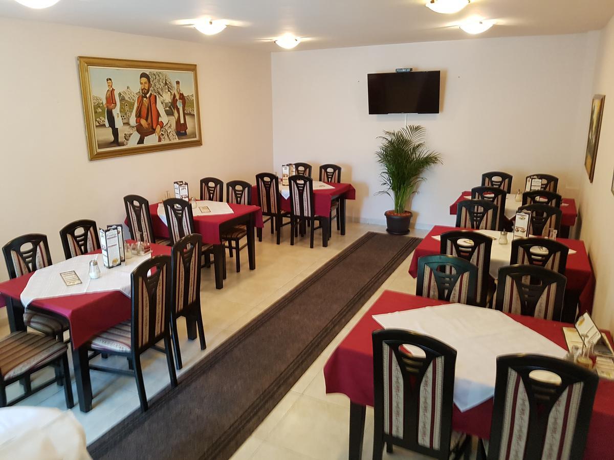 Hotel Vila Prestige ブドヴァ エクステリア 写真